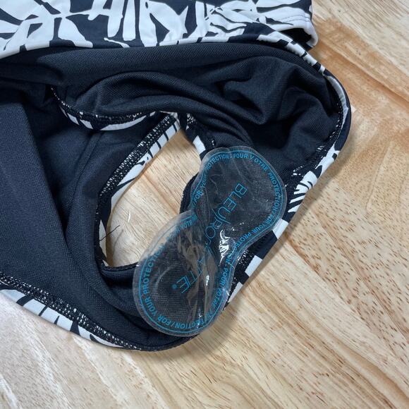 Bleu Rod Beattie NWT Urban Oasis Shirred Bandeau One Piece Swimsuit Size 14 - Picture 4 of 11